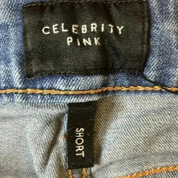 Celebrity Pink Distressed Faded Juniors 7 Denim 4.5” Inseam Cuff Shorts - Picture 6 of 10